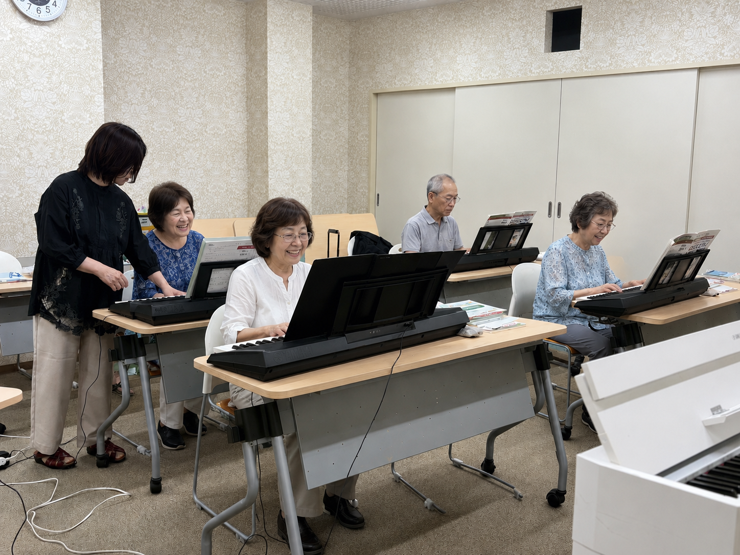 らくらくピアノ　イメージ画像
