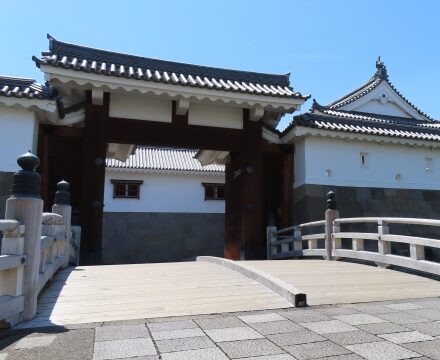 東御門